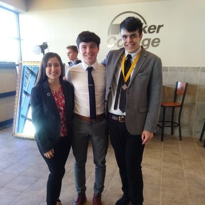 I'm a LPHS 2019 ALUMNI railsplitter
I'm a eagle at EMU
I'm a spirit ambassador for Michigan DECA
I'm a future Marketing DECA Advisor/Journalist