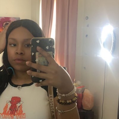 *this page is strictly for my thoughts* ✨ LOC Alumna’ 💛💜 Chicago 👻:yana_gorgeous
