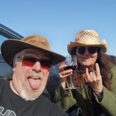 Lancashire lass living in bonny Scotland 🌠Love bikes, camping and Thrash Metal 🤘two gorgeous kids and unfortunatley 2 mental cats and Smithy of course 😂