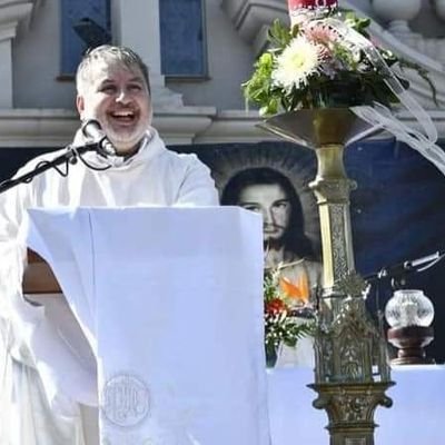 Presbítero Servidor. Director de la Escuela de Diakonía.
Delegado para la Pastoral Diocesana