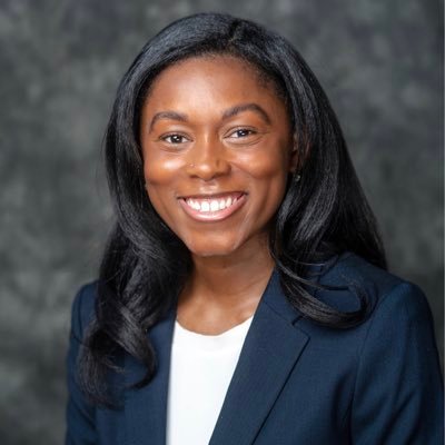 LeShellMW's profile picture. Aspiring Physician | Temple ‘24 A love for medicine, a passion to serve, and a burning desire to combine the two.