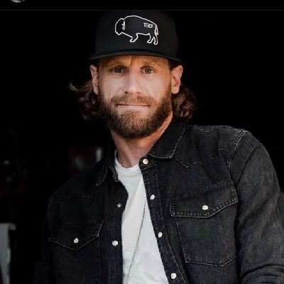 The new official twitter account of Chase Rice. Here to inspire and relate.