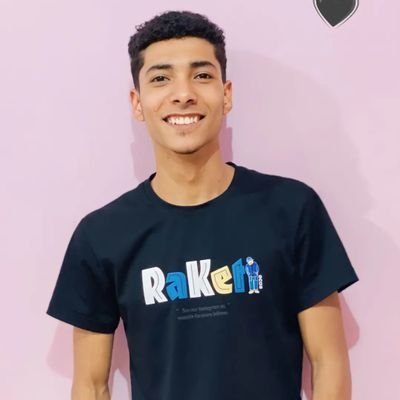 Mohamed39041901's profile picture. رُب خيراً لن تنالهُ كان شراً لو اتاک