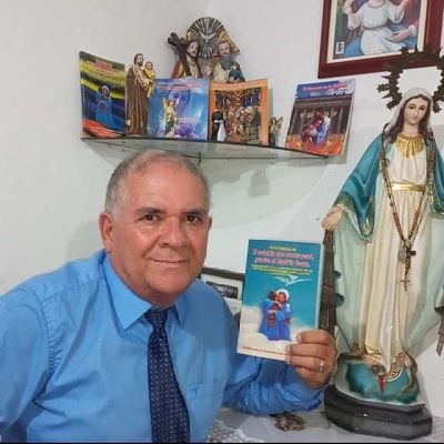 Escritor Católico. Accionante Popular.
Nació en Villavicencio - Meta.
Estado civil: Casado desde 1 de diciembre del 2018.