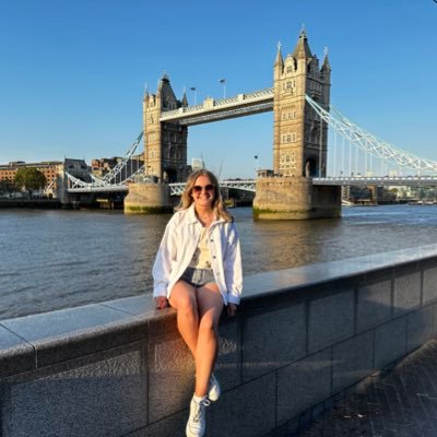 📍London