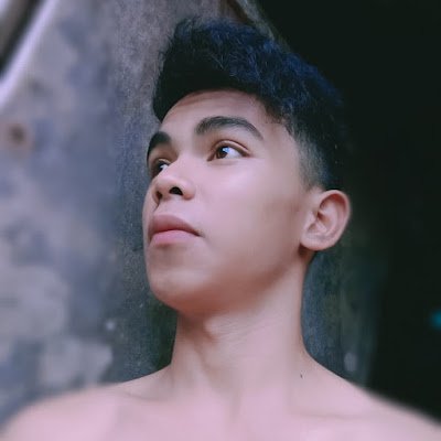 KennethCla81177's profile picture. 