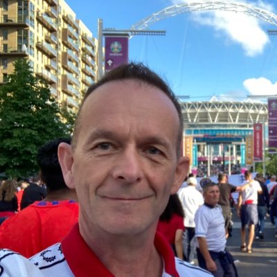 FPL fan living in Perth Australia and Brighton England. Best finish 6,077th but that was 14 years ago, need another top 10k finish