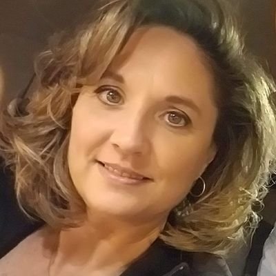 😊 Former bucket calf feeder. Loves green tractors. Hates close talkers. ❤️🤍💙 🇺🇲 Proud American 🇺🇲
TruthSocial 🇺🇲 @KS_NE_1013