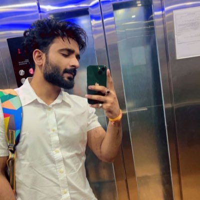 whoisansh's profile picture. i think Alot 
but i don't say too much