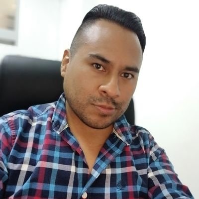 Reportero orgullosamente mexicano, apasionado y comprometido. Maestro, CM y editor web | ¡Soy brutalmente honesto!

miguelceballosreportero@gmail.com