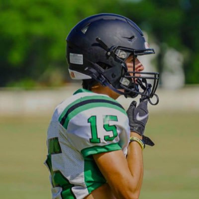 C/O 2025 • 3.9 GPA • 6’0 150 lb WR • 4.7 40 @Beasly_F @BigGreenIndian • Mobile- (850) 217-3366 Email: tomatsatin@gmail.com