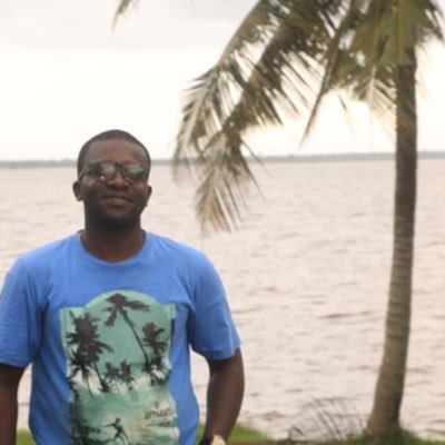 PereJDestin's profile picture. Homme heureux