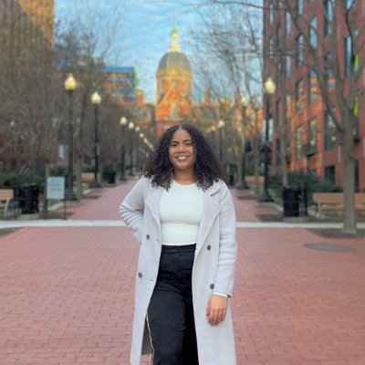 ser feliz nunca me ha salido caro ❁ | first gen, non trad MS4 @upstatenews | Co-Director for @LMSA_Northeast 🇩🇴✨ | she/her/ella