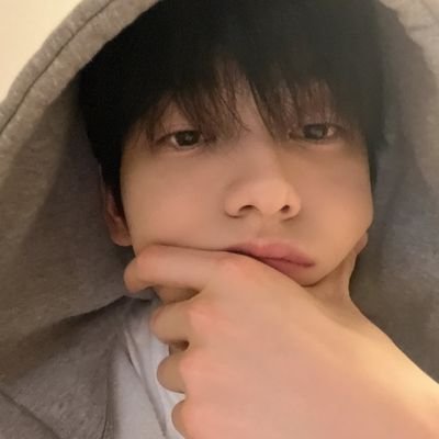ArcherBin1205's profile picture. 이름도 얼굴도 모르지만 글 올리신 모아분 분명 소중한 사람이니깐 자존감 낮아지지 말아요 제가 높여줄게요💜
               _최연준_