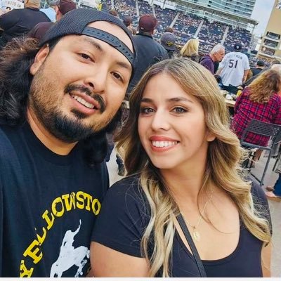 echristinecf's profile picture. you were sweet as cherry pie, wild like Friday night 🎶