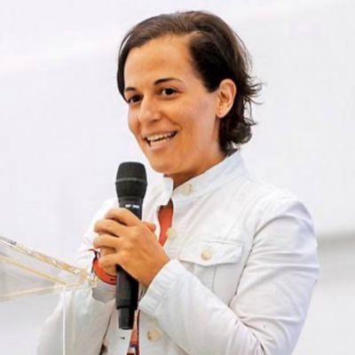 Hija, hermana, Consagrada del Regnum Christi @consagradasrc, Directora Ejecutiva de la Red de Colegios Semper Altius-Red Prepa Anáhuac