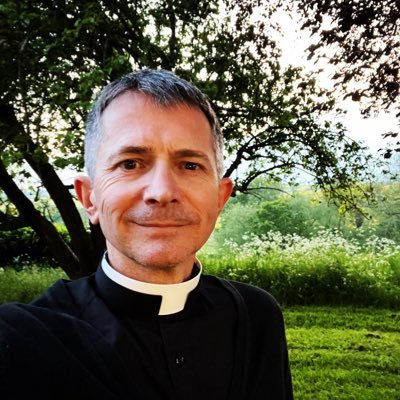 Deacon in the Anglican Church of Australia, UK resident, mental health worker @NHS_ELFT, anti-racist, ally, over-thinker. He/him.