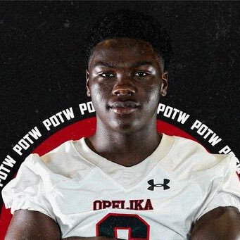 PME ⚡️ 3⭐️ 5’9 200 pounds RunningBack C/O25🎓Opelika High School 334📍Phone Number- 334-444-7519 📞 Gmail- calvinhughley@icloud.com