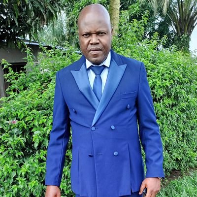 PapyMulangu's profile picture. Expert en santé publique