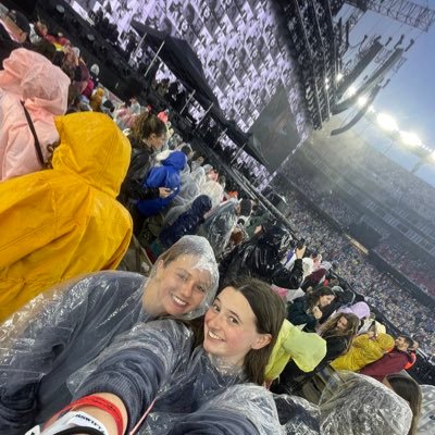 doingbetter13's profile picture. Nat | MA | 21 | Eras Gi13tte n1, n2🌧️, n3, Vienna n2 💔 | Taylor + Megan Moroney + Chappell Roan 🤩