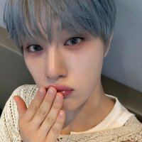 새벽 (@dawn___98) 's Twitter Profile