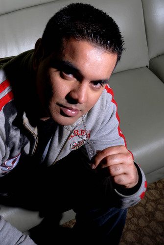 fusingnakedbeat's profile picture. Music Producer/DJ/Musician/Label Director.I have a band called Fusing Naked Beats.Also run a Antique Jewellery business - Portobello Market