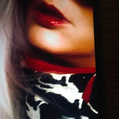 MLitania's profile picture. Music is the answer. I pen lyrics to suit the mood.