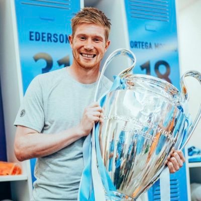 17 & 🇮🇪 Man City Fan Messi is the Goat Fortnite player (I play other Games too btw) blue tick KDB's Biggest Fan