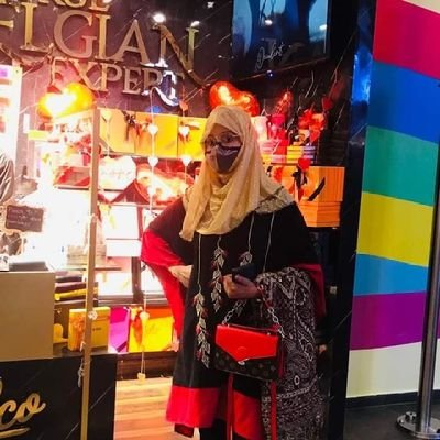 alishanaaz_Vlog's profile picture. PTI khi Social Media Ex District Head, ISCF khi Ex information Sec, W.Wing khi Ex info secretary.