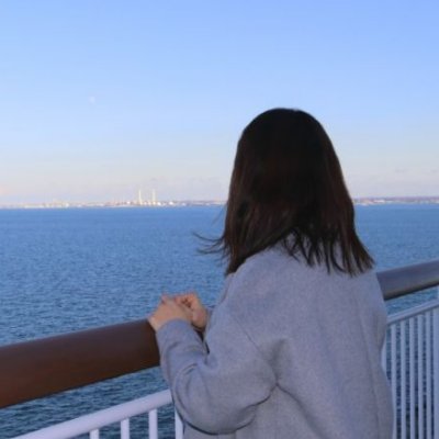 JLuaosa96227's profile picture. フリーターでも、始めて一年で年収7000万円達成🎆
色々挑戦してみたけど上手くいかなかった私が、やっと続けて頑張る事ができた副業🌎

フォロワー様にだけ𝐃𝐌にて副業紹介させて頂いています🏄‍♀️