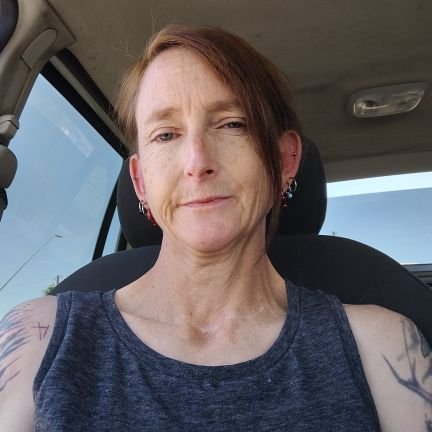 mama_pytho79504's profile picture. Mother Scorpio ❤️☕🪱🎃💀🌵