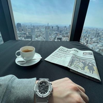 お金持ちの一般人1経営者|FXトレーダー|コロナ禍でお金に困ってる人を救っていきたい!信じて付いてきた人に夢を与えます画ニセモノには騙されるな1色な人にチャンスがあります!結構当選率高め