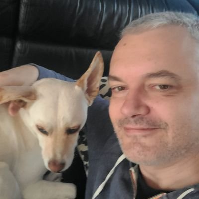 RecordingBlogs's profile picture. Amateur musician, very much enjoying quarantine, just learned how to lay tile but rather play with my phone