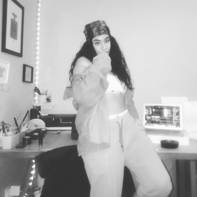 litbit_v's profile picture. 