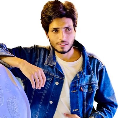 _Zuhaad's profile picture. 🕊️ دل کے بہلانے کو ~صاحب~ کوئی تو خیال چاہیے 🕊️