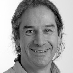 Civil servant - Politiques Travaux publics et Mobilité - Cycliste - Yogi - Massage - Curieux - Heureux