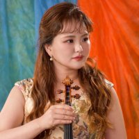 𝐌𝐈𝐍𝐀𝐌𝐈 (@minamiviolinist) Twitter profile photo