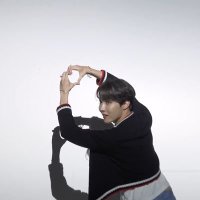 218 (@_uarmyjhope_) 's Twitter Profile