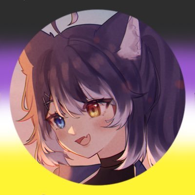 Space Husky VTuber 💫🦴 || Icon @SkyAboveMe_Art || Banner @toastchus || partner 💞@nanobyteVT💞 || Art tag #SiberiART