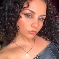 b b (@awesomebb__) 's Twitter Profile