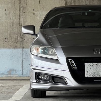 黒CR-Z (ZF2) → S660 → 銀CR-Z (ZF1) 過疎地方県を走り回ってる20代です。車の知識はそんなに持ってない中途半端な自称車好きですが、よろしくです。フォロー失礼します！念願の5/27再スタート…！！！厄除け:天安門👊🥺