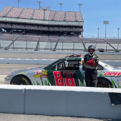 Ryan_Mikesh's profile picture. Live to be successful