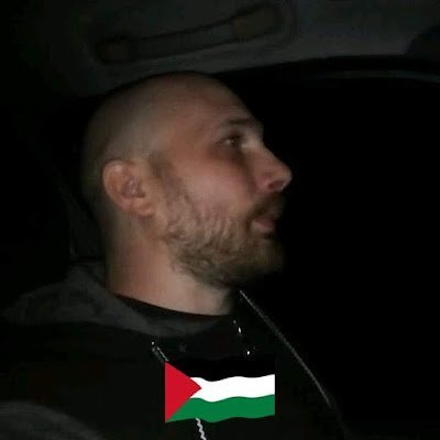 crystoAdam9324's profile picture. le monde est petit car dieu est grand☝️