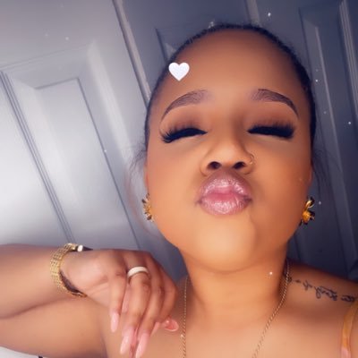 🇯🇲Western Girl ‘11🌹🕊❤️. Owner of Annie & Yonnie Balloon and Design Co. 💕