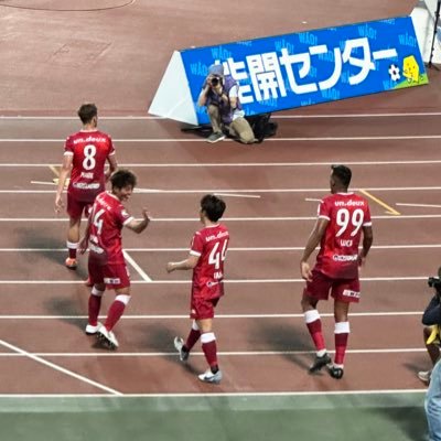 GATE10の後段にいます。FAGIANO⑪年目。GAMBA⑩年目。推しは押谷祐樹。矢島慎也。宇佐美貴史。チアゴアウベス。中村仁郎。ヨルディバイス。佐野航大。坂本一彩