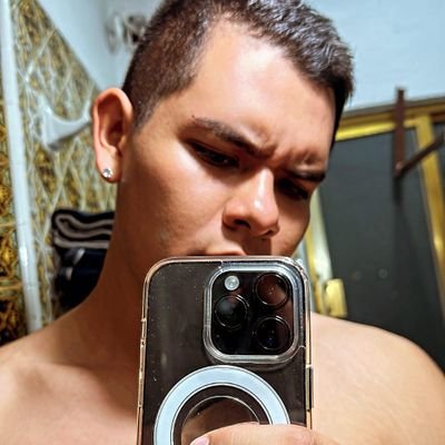 Alan_crown420's profile picture. 25