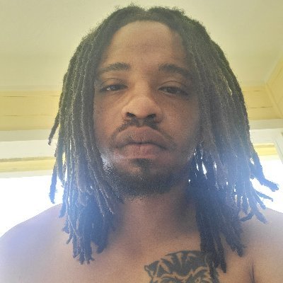 BeauxJr77's profile picture. 