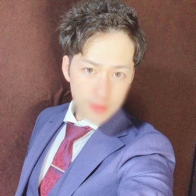 《ChaleureuxParedo》@Chaleureux_P の新一です💫170cm/70kg/30前半 会えば笑顔になれるセラピストを目指して勉強の日々です💪 ご予約の相談、質問なども気軽にDMしてくださいね!ギターとベースが好き🎸→@WhosJOKER911 #女風 #大阪 #女風サプリ