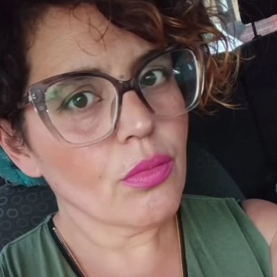 Escape Room Benito Villamarin.
Quien viva defendiéndolas, honrado muera.
💚💚💚💚💚
https://t.co/VCNNQPP7ur