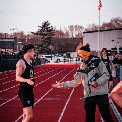 ✝️|| Penn Highschool || CO 2025 || 3.7GPA || Wr Football/Sprinter Track|| Freshman 4x400 state qualifier || 4x100 School Record Holder || 6’2 167 ||